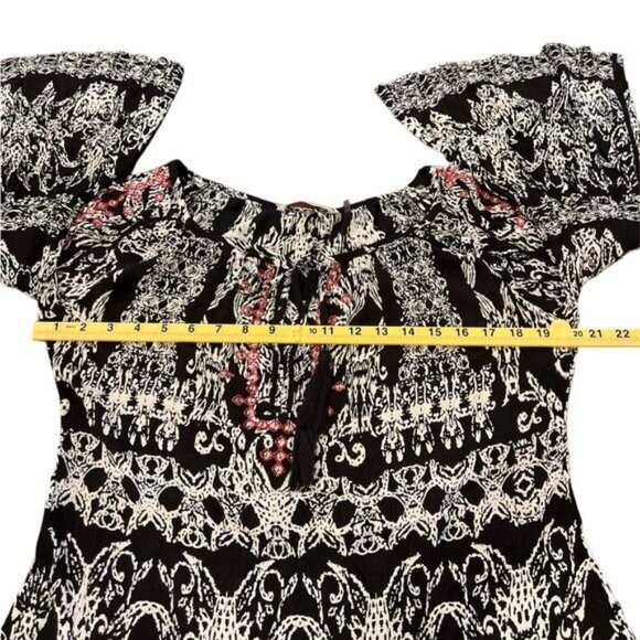 Soft Sorroundings Grace Embroidered black and white tunic. Size XS - Picture 13 of 14